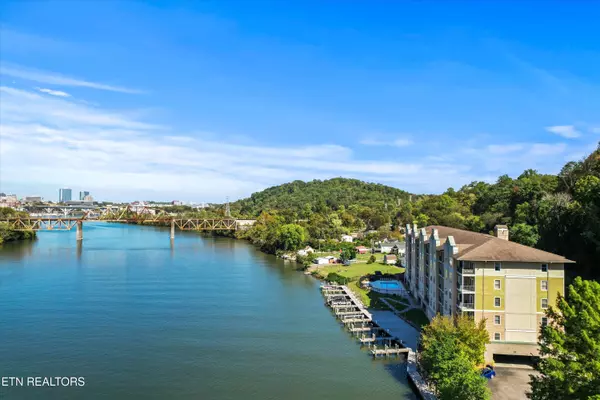 Knoxville, TN 37920,3001 River Towne WAY #402