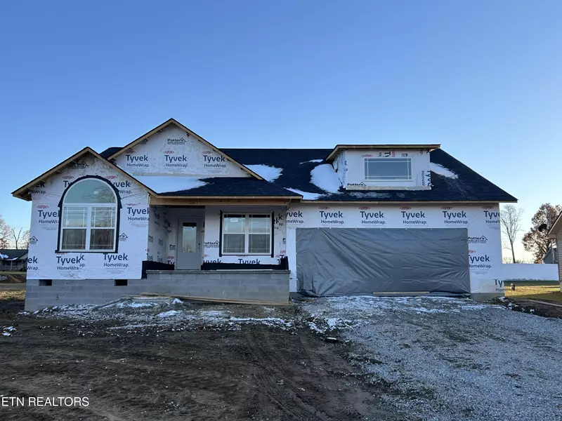 815 Colby CIR, Crossville, TN 38571