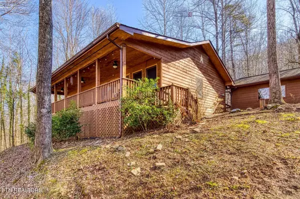 3965 Ole Smoky WAY, Sevierville, TN 37862