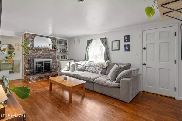 Knoxville, TN 37918,2207 Fenwood DR