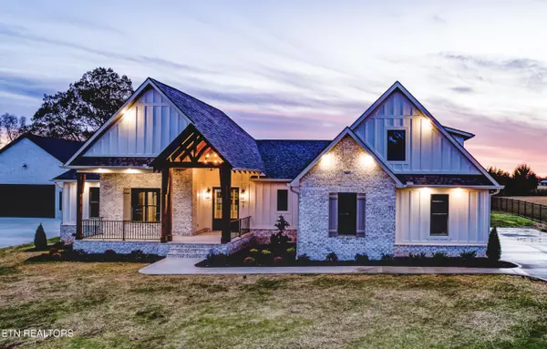 927 Herbert DR, Greenback, TN 37742