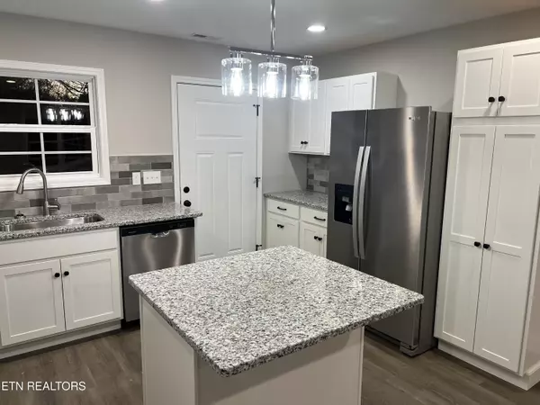 Crossville, TN 38555,317 Storie Ave