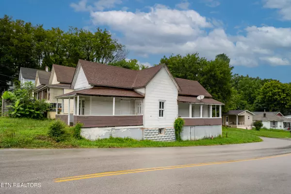 Harriman, TN 37748,902 Crescent St