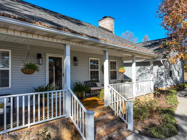 Maryville, TN 37801,6063 Lindrick LN