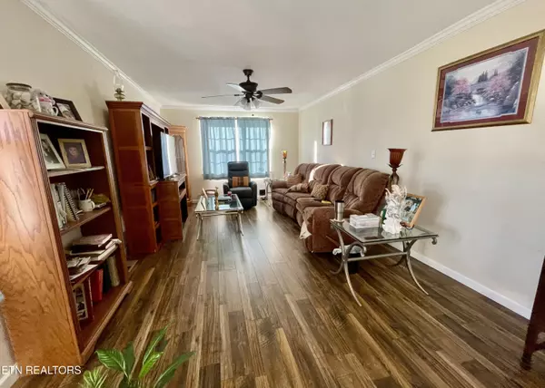 Tellico Plains, TN 37385,303 Curtis Rd