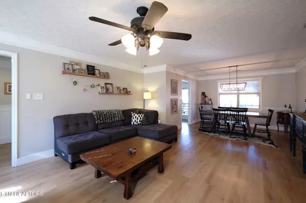 Knoxville, TN 37918,719 Whitesburg DR