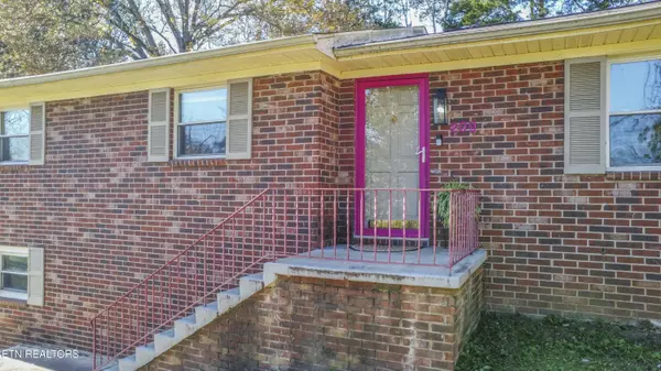 Knoxville, TN 37922,209 Engert Rd