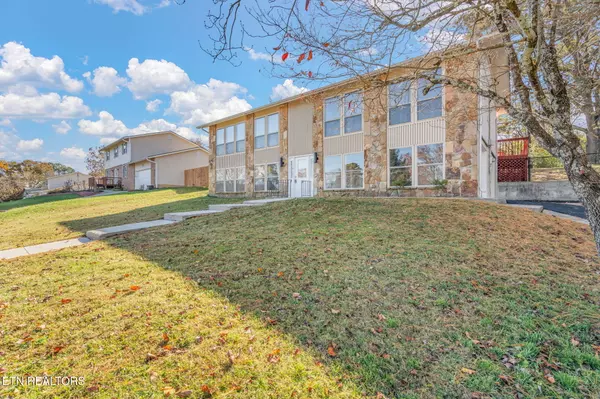 Knoxville, TN 37923,1311 Cordoba Rd