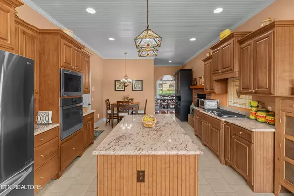 Morristown, TN 37814,2978 Wilshire Blvd