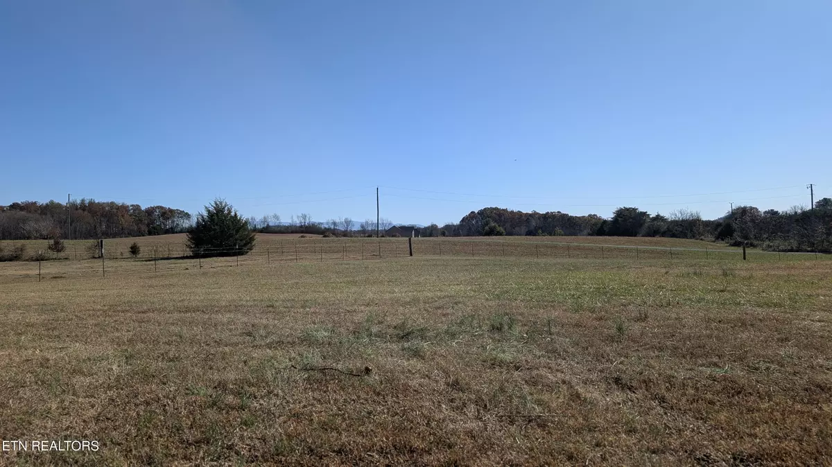 Philadelphia, TN 37846,844 Seed Tick Rd