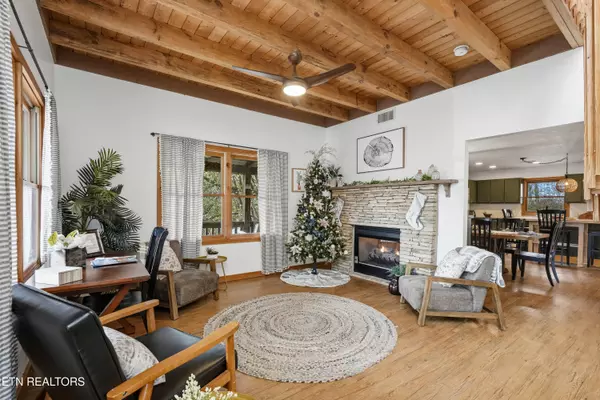 Sevierville, TN 37876,2489 Upper Middle Creek Rd