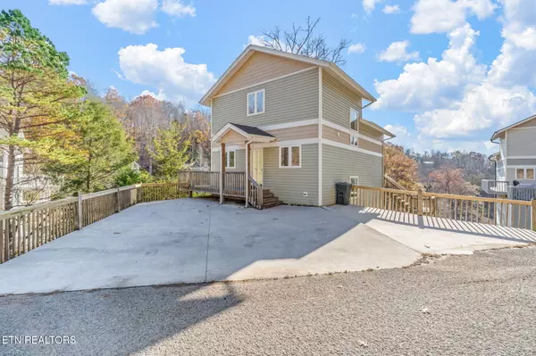 Lafollette, TN 37766,551 Deerwood LN