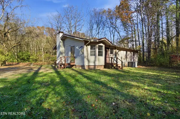 Louisville, TN 37777,3889 Quarry Rd