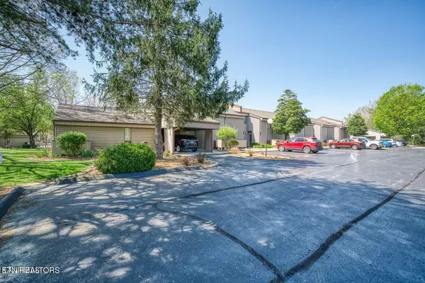 Crossville, TN 38558,7 Lakeshore CIR #141