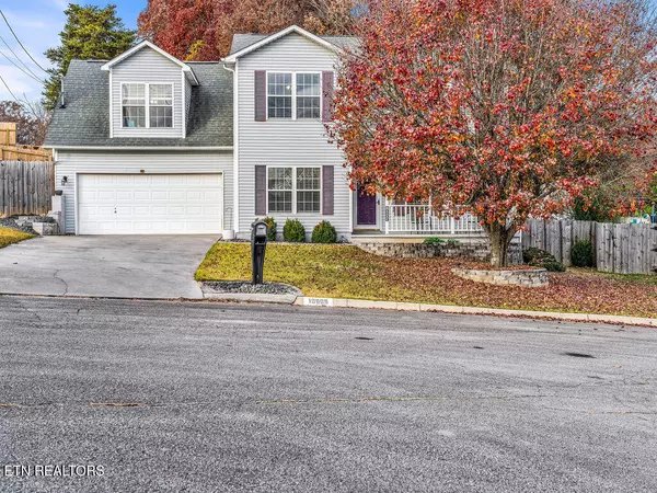 10809 Topview LN, Knoxville, TN 37934