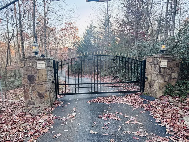 1260 Davidson DR, Monterey, TN 38574