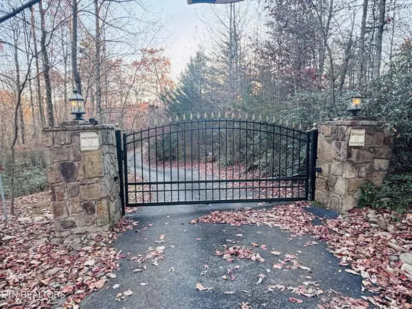 1260 Davidson DR, Monterey, TN 38574