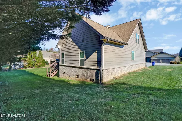 Oak Ridge, TN 37830,110 Wolf Creek WAY