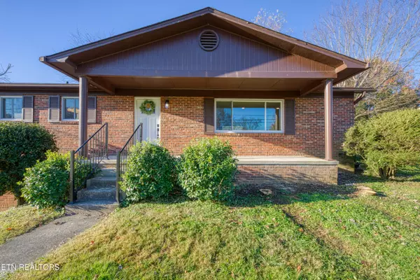 Knoxville, TN 37918,7425 Palmyra DR