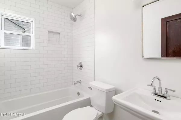 Knoxville, TN 37917,921 Shamrock Ave