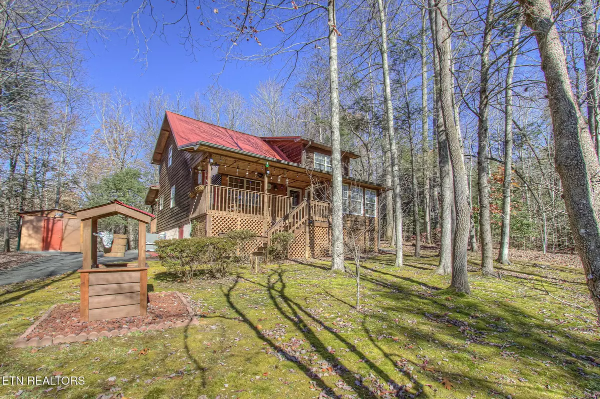 Gatlinburg, TN 37738,4917 Latta WAY