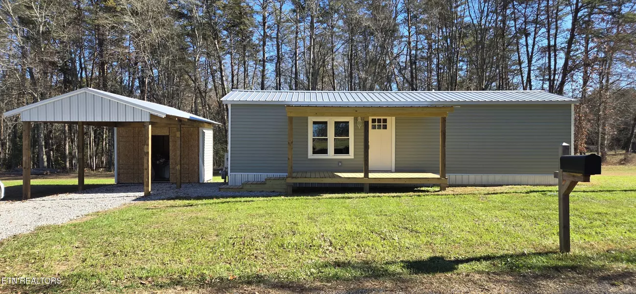 910 Barnett Bridge Rd, Lancing, TN 37770