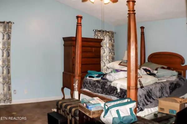 Harriman, TN 37748,190 Van Stowe Rd