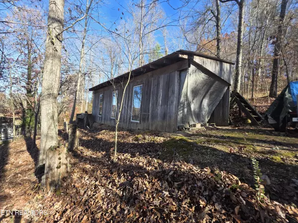 Lenoir City, TN 37771,12184 Paw Paw Plains Rd