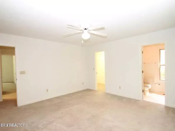 Crossville, TN 38558,119 Anglewood DR