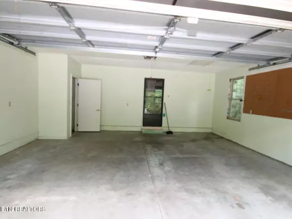 Crossville, TN 38558,119 Anglewood DR