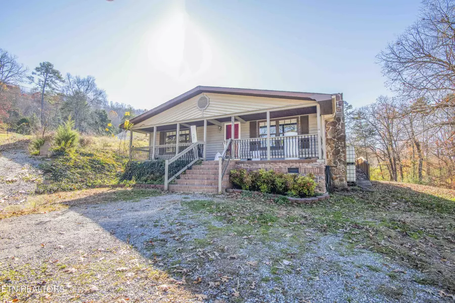 2381 Classic WAY, Powell, TN 37849