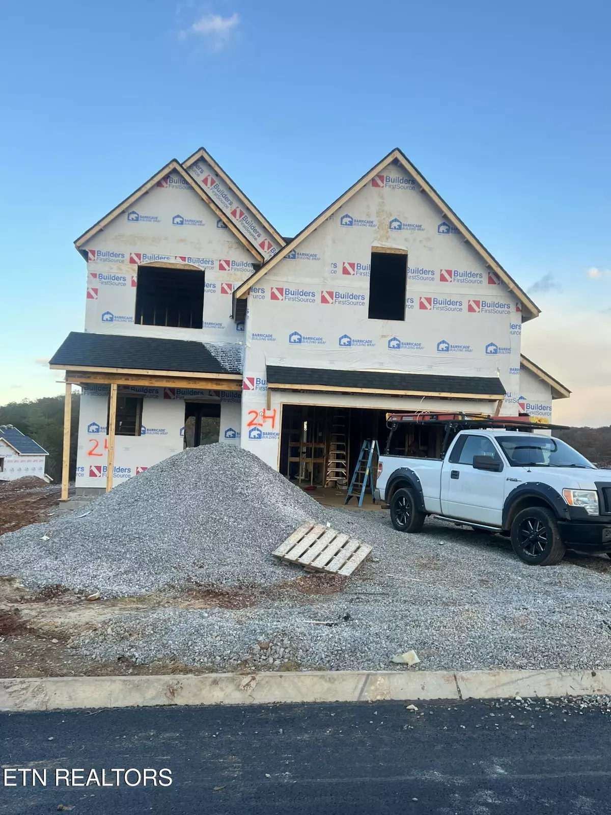 Lenoir City, TN 37772,198 Limelight LN