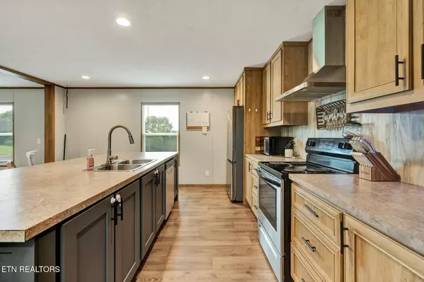 Sweetwater, TN 37874,111 Alaina DR