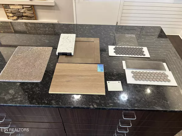 Knoxville, TN 37932,1870 Hickory Reserve Rd