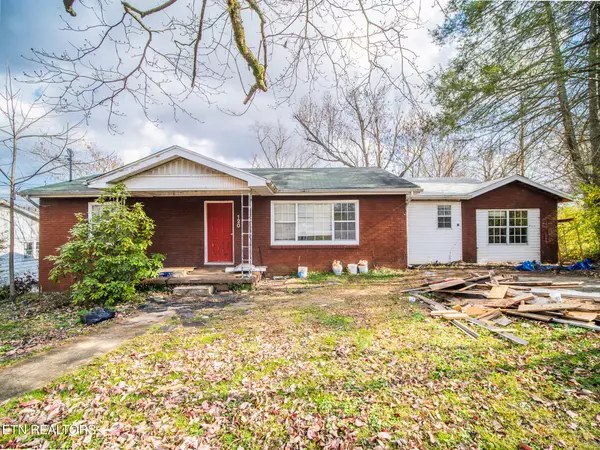 120 Scenic DR, Sevierville, TN 37862