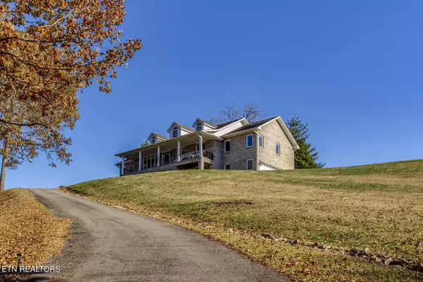 Loudon, TN 37774,417 River Rd