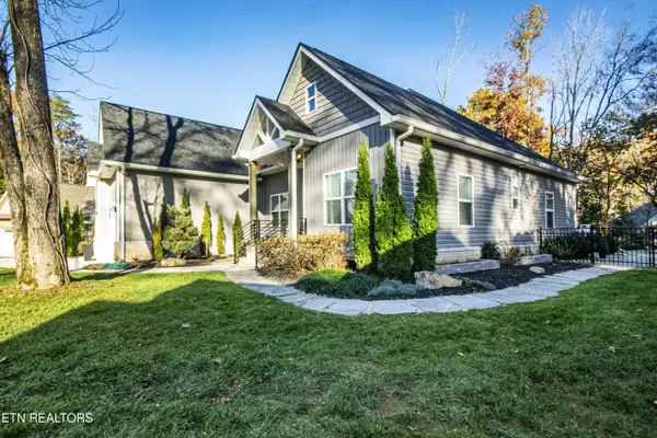 Loudon, TN 37774,511 Igoti PL