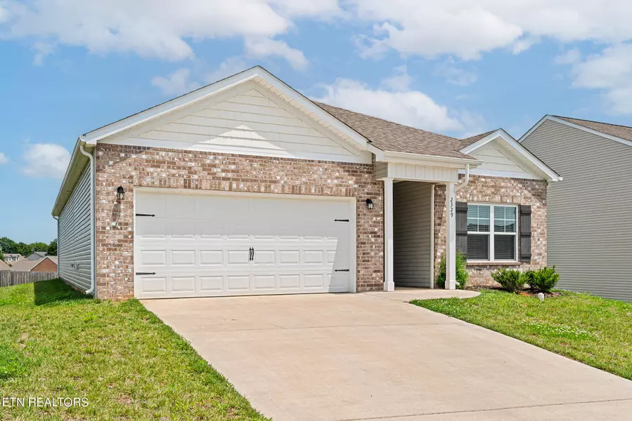 2329 Stream View LN, Morristown, TN 37814