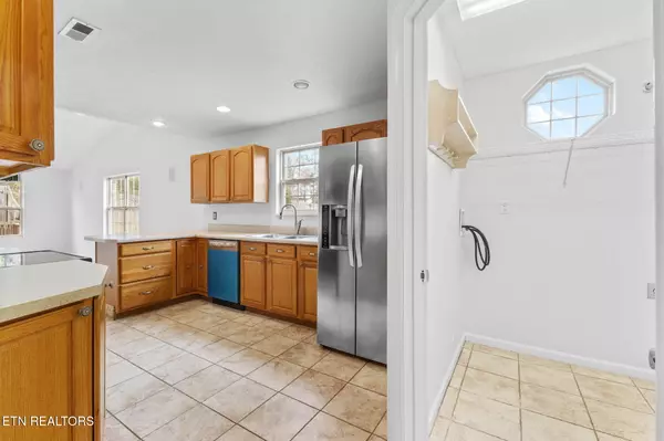 Knoxville, TN 37921,5224 Avery Woods LN