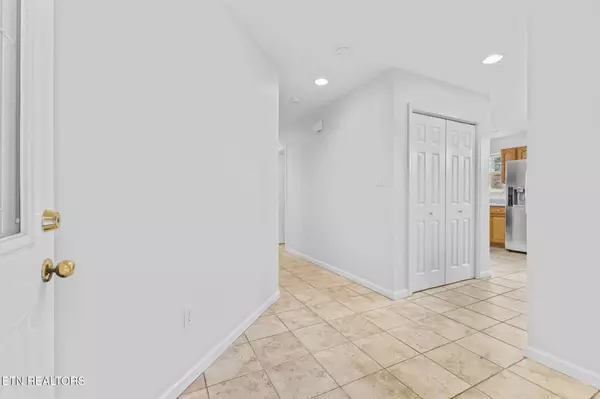 Knoxville, TN 37921,5224 Avery Woods LN