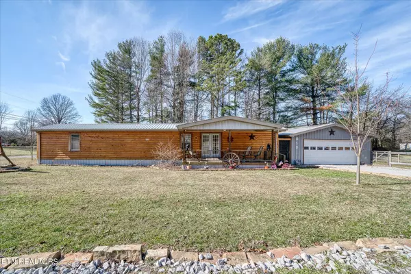 810 Mitchell LN, Jamestown, TN 38556