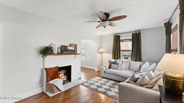 Maryville, TN 37804,1910 Cureton Ave