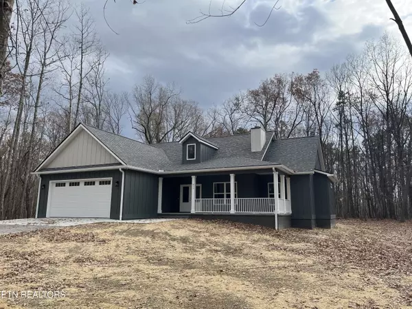 833 Sawmill Rd, Monterey, TN 38574