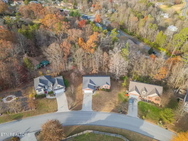 Knoxville, TN 37918,5330 Calvert LN