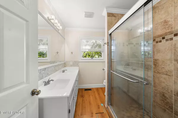 Crossville, TN 38558,129 Lisa LN