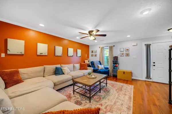 Powell, TN 37849,8412 Kimberwick CT