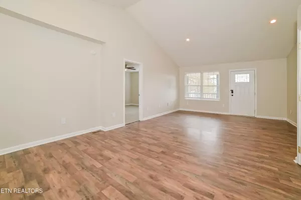 Lafollette, TN 37766,187 Sandy CIR