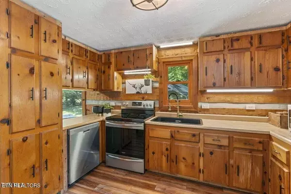 Dandridge, TN 37725,2169 Ranch Rd