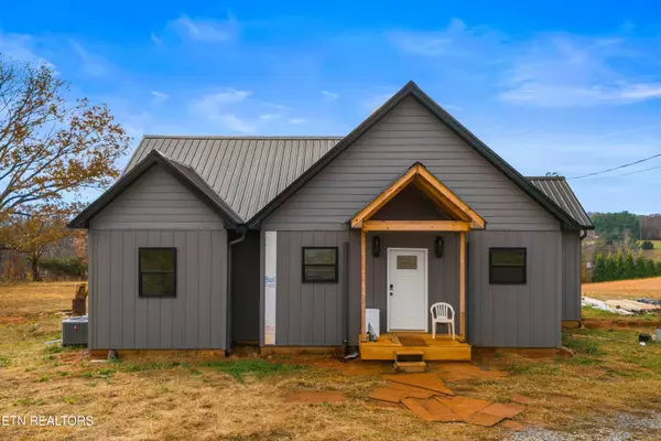 141 Robert Lee DR, Newport, TN 37821