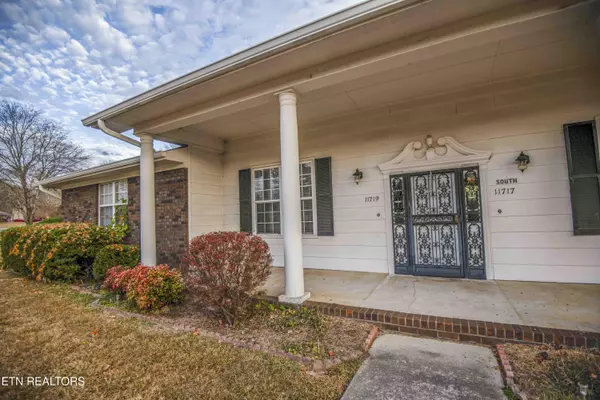 Farragut, TN 37934,11719 Williamsburg DR